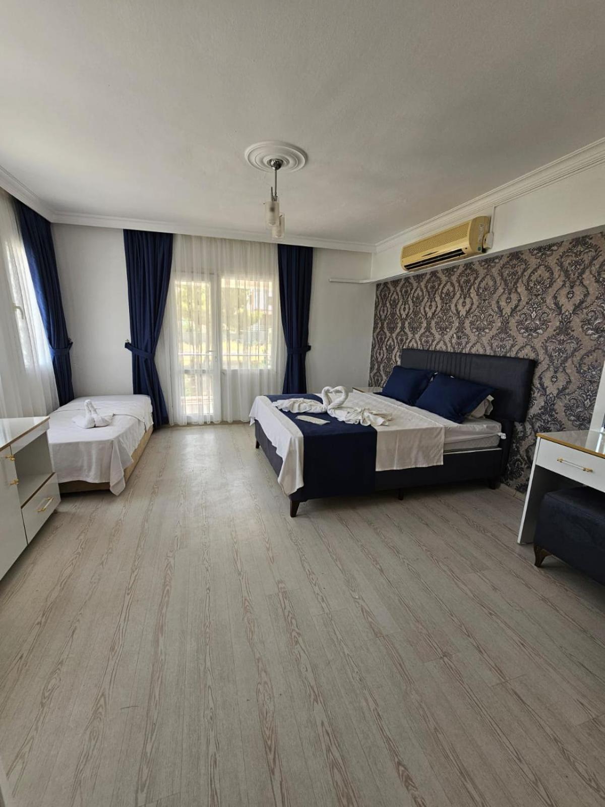 Yenifoca Ersan Hotel Buitenkant foto