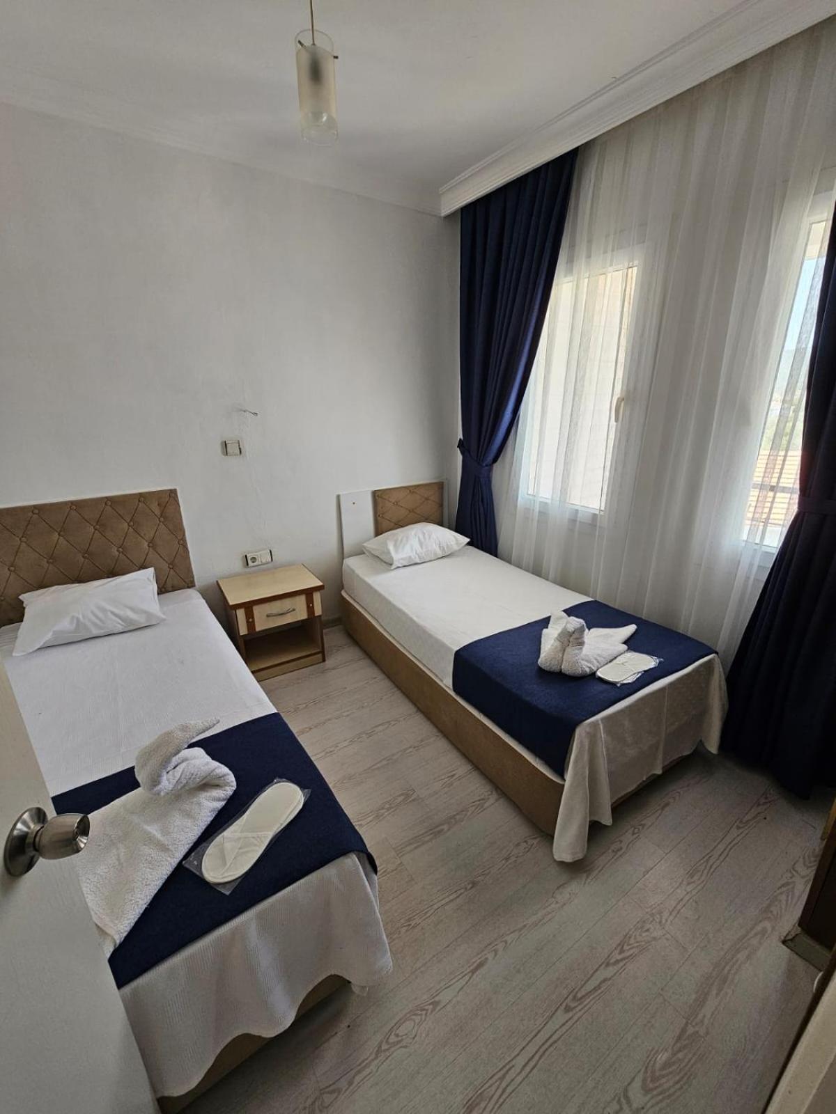 Yenifoca Ersan Hotel Buitenkant foto